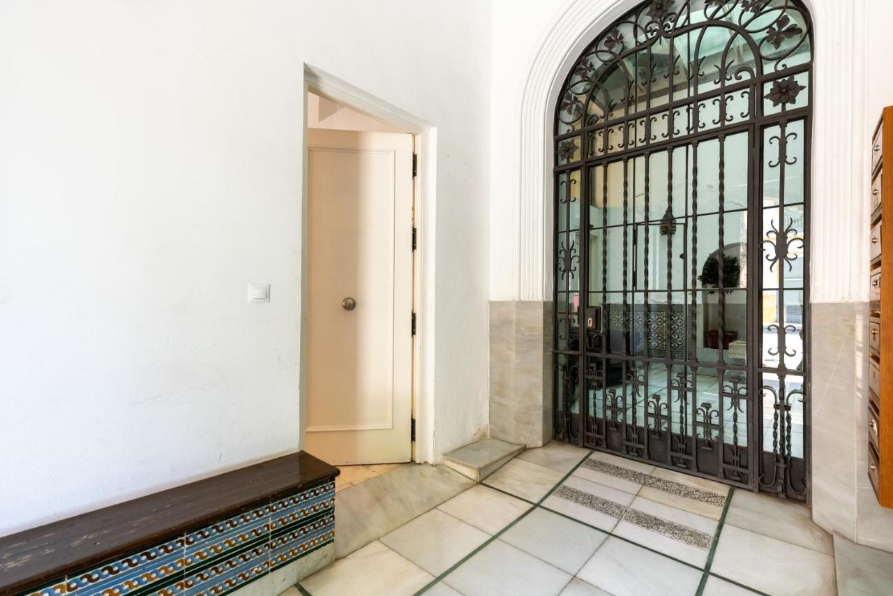 Apartamento Trahzo Севілья Екстер'єр фото